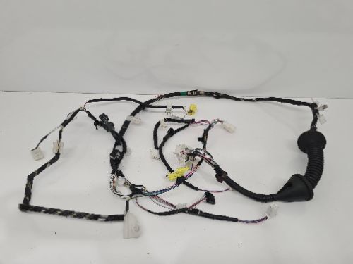 TOYOTA HI-LUX H2L 2016-2020 PICK-UP LEFT FRONT DOOR WIRING LOOM