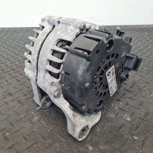BMW 4 Series F32 2014 2.0 Diesel Valeo Alternator 220amp 14v