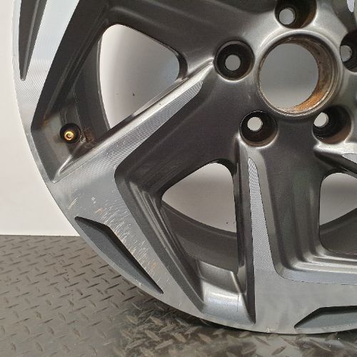 Honda CR-V MK5 (RW) 2019 7jx19" Multispoke Alloy Wheel Grey/Silver