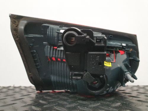 BMW 3 SERIES F30 2015 SALOON RIGHT REAR INNER TAIL LIGHT UNIT