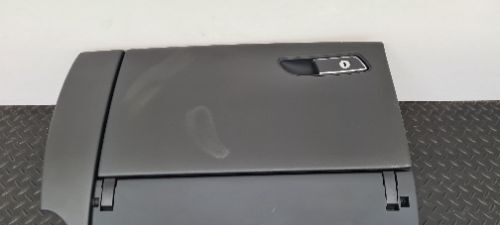 Audi A8 Mk3 Fl (4h) (d4) 2015 Glove Box