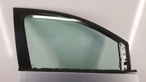 VW Touran MK1 2011 Genuine Right Front Door Reflex Silver A7W