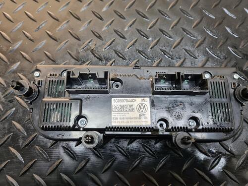 VOLKSWAGEN GOLF MK7 5G 2013-2020 HEATER AND AIRCON CONTROLPANEL